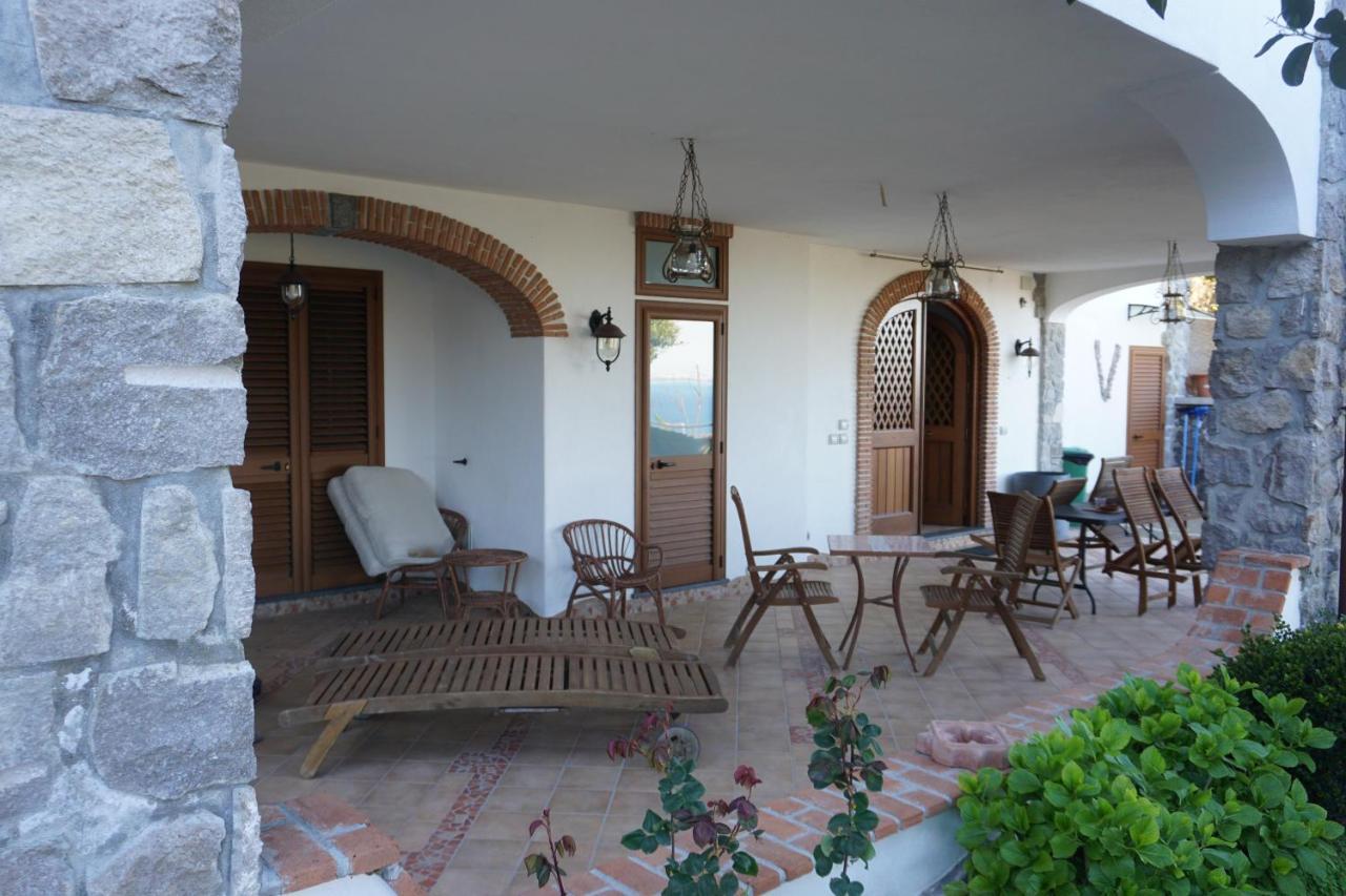איסקיה Relais Maison De Charles מראה חיצוני תמונה