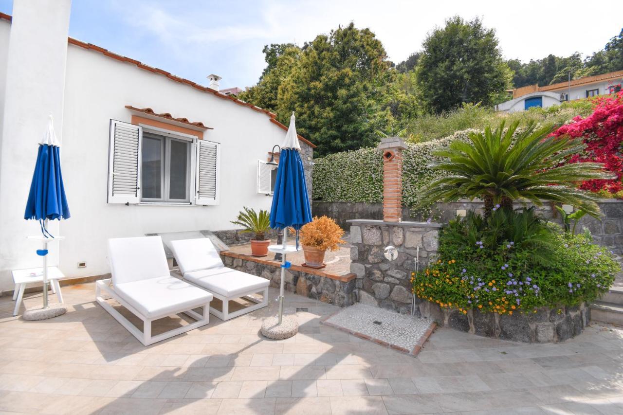 איסקיה Relais Maison De Charles מראה חיצוני תמונה