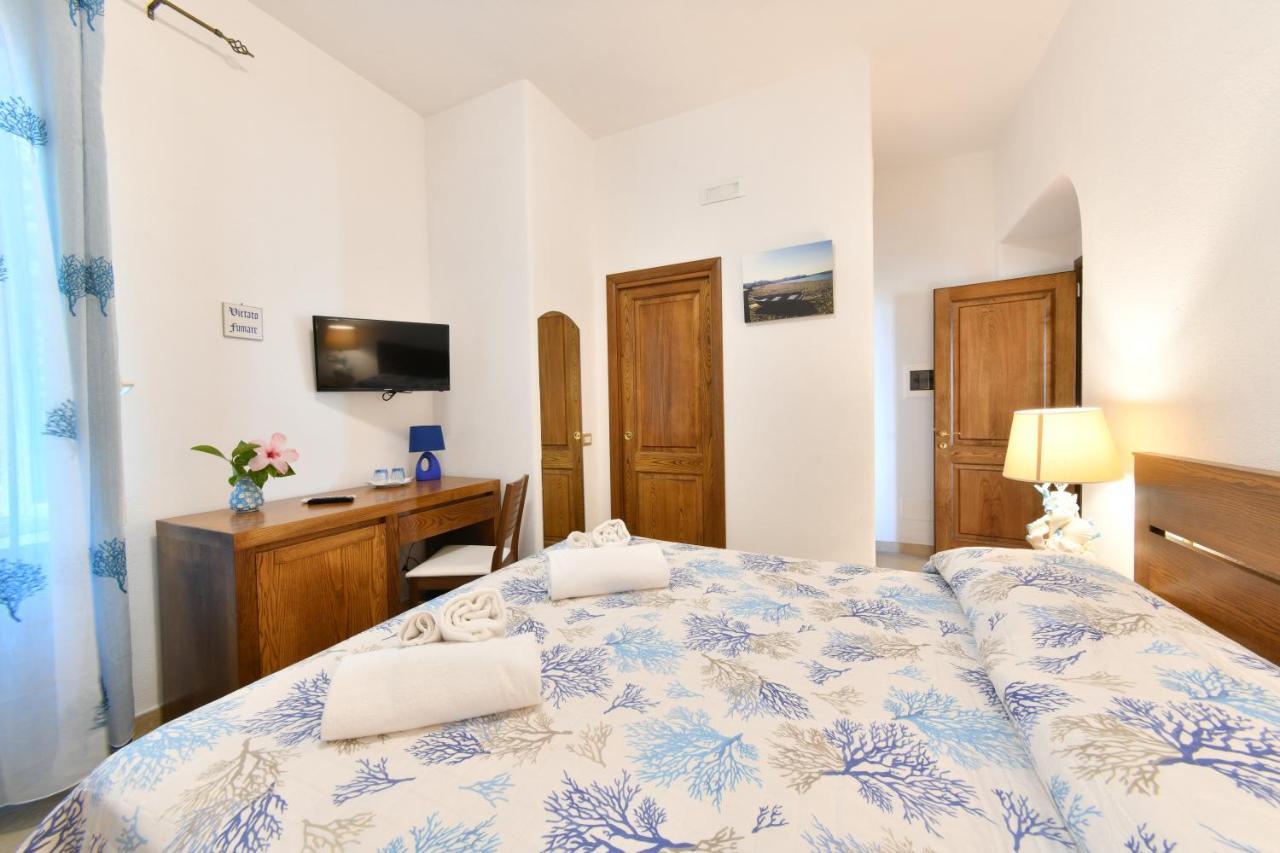 איסקיה Relais Maison De Charles מראה חיצוני תמונה